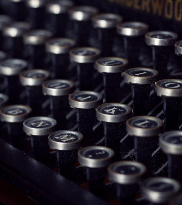 vintage, typewriter, old-1148940.jpg